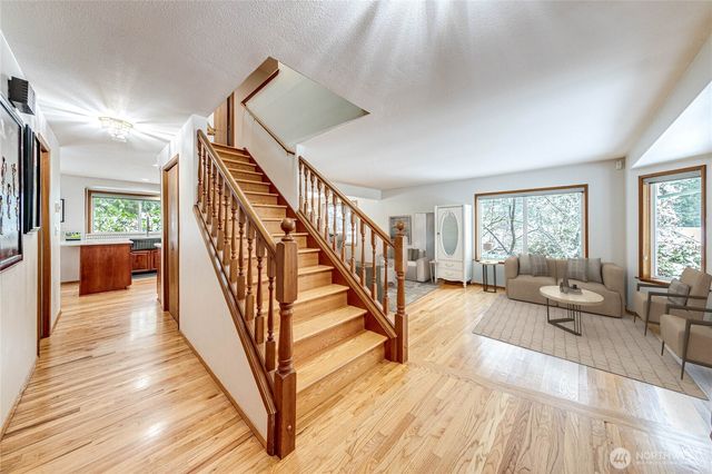 22621 95th Avenue SE, Woodinville, WA 98077