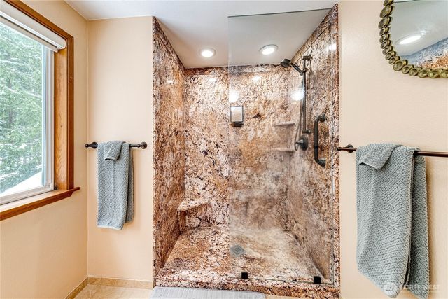 22621 95th Avenue SE, Woodinville, WA 98077