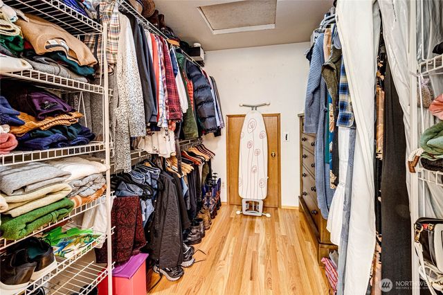 22621 95th Avenue SE, Woodinville, WA 98077