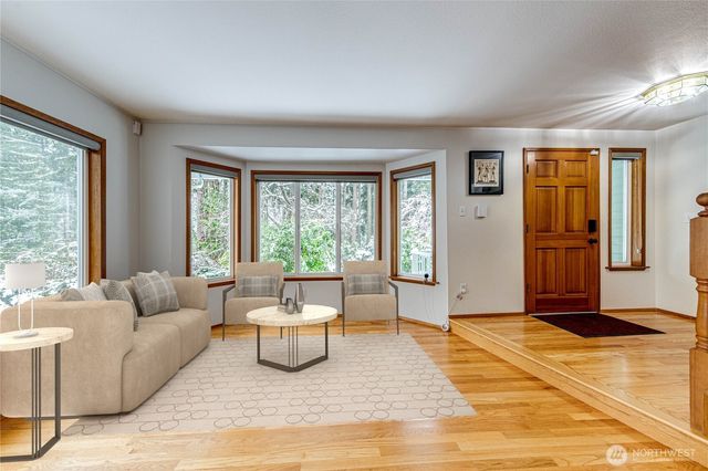 22621 95th Avenue SE, Woodinville, WA 98077