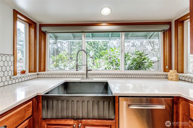 22621 95th Avenue SE, Woodinville, WA 98077