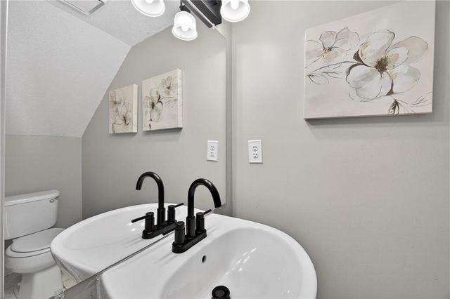 139 Summer Crest Place SW, Marietta, GA 30060