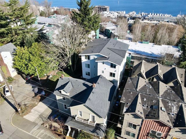 1522 Taylor Avenue N, Seattle, WA 98109