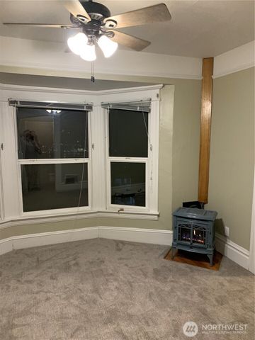 1522 Taylor Avenue N, Seattle, WA 98109