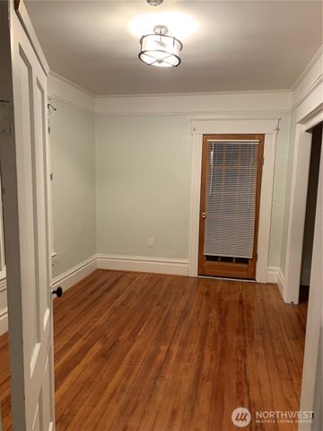 1522 Taylor Avenue N, Seattle, WA 98109