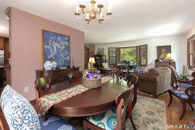 1 Red Barn Road, Oxford, CT 06478