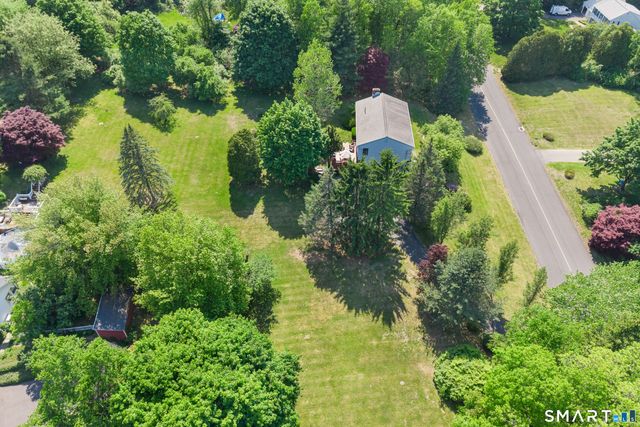 1 Red Barn Road, Oxford, CT 06478