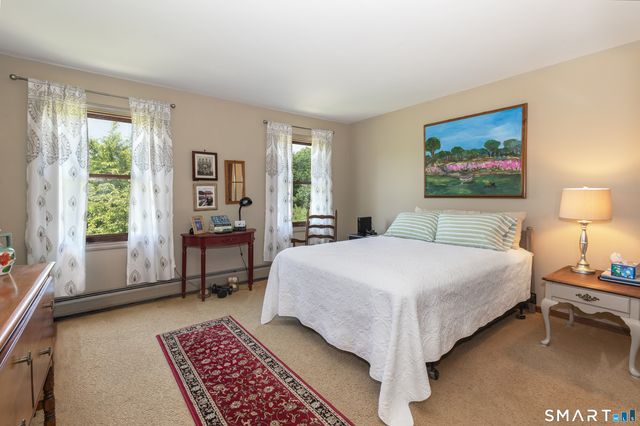 1 Red Barn Road, Oxford, CT 06478