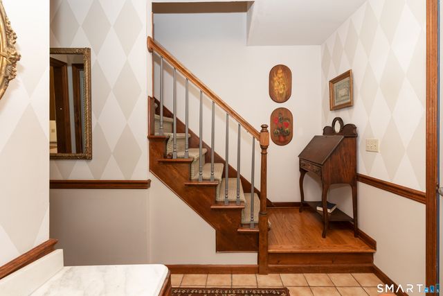 1 Red Barn Road, Oxford, CT 06478