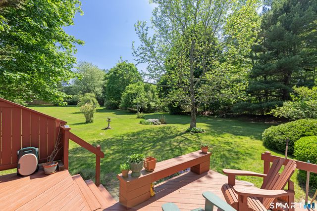 1 Red Barn Road, Oxford, CT 06478