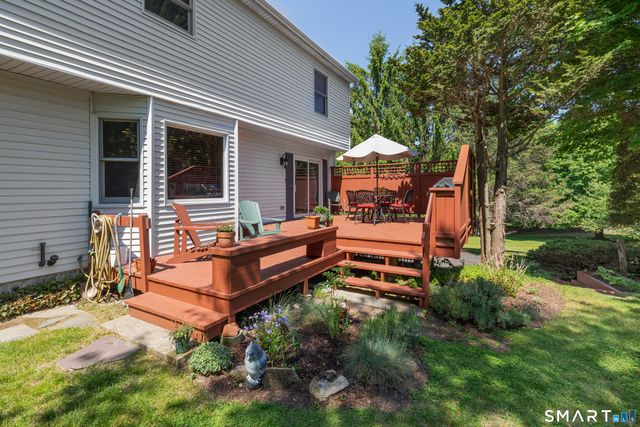 1 Red Barn Road, Oxford, CT 06478