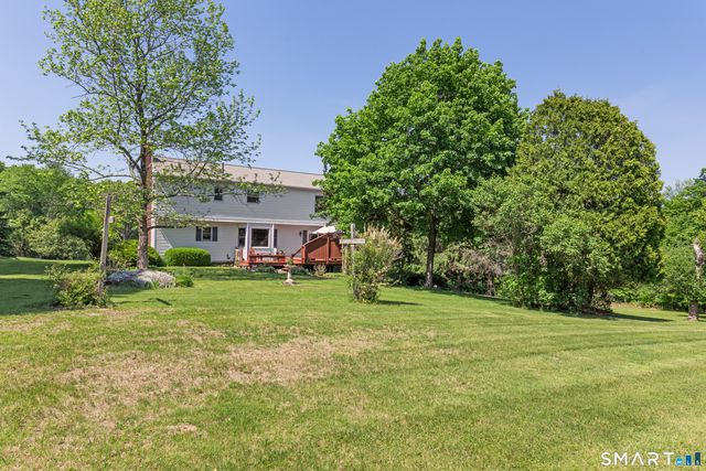 1 Red Barn Road, Oxford, CT 06478