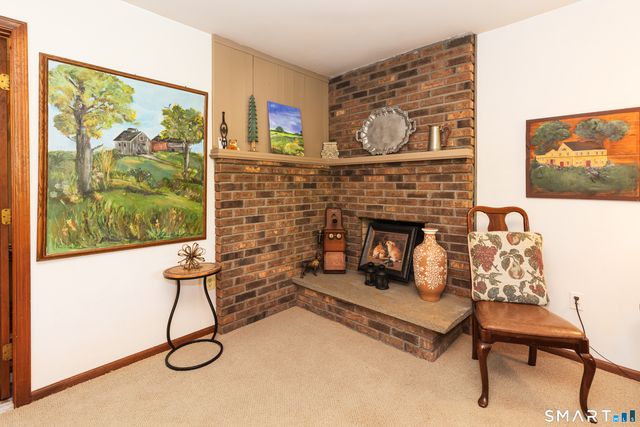 1 Red Barn Road, Oxford, CT 06478