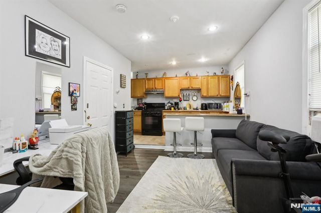 130 Park Avenue 1, Englewood, NJ 07631