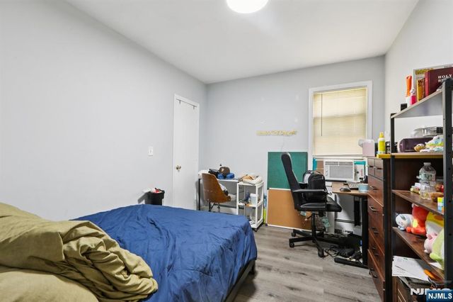 130 Park Avenue 1, Englewood, NJ 07631