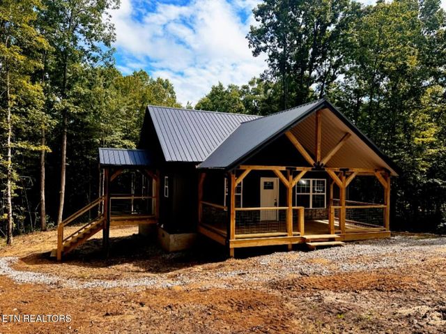 831 Remington Rd 5 AC, Jamestown, TN 38556