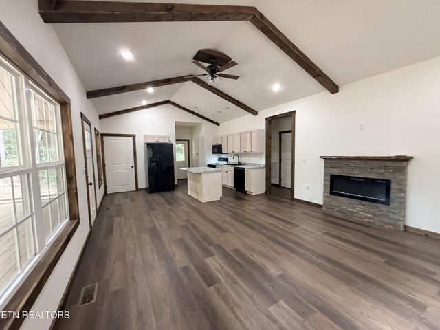 831 Remington Rd 5 AC, Jamestown, TN 38556