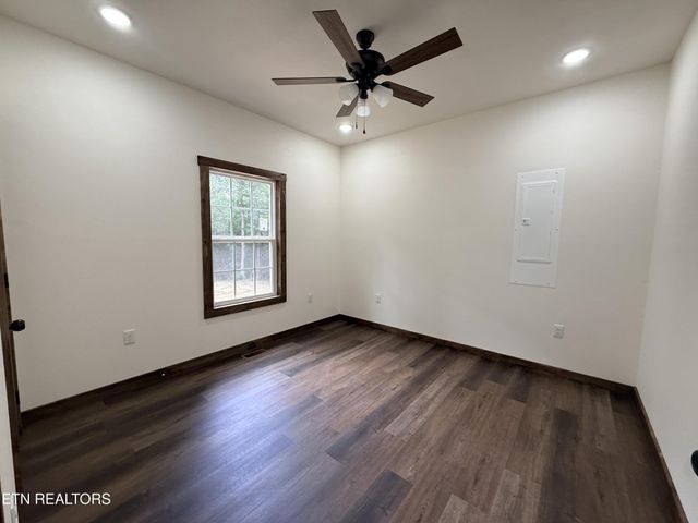 831 Remington Rd 5 AC, Jamestown, TN 38556