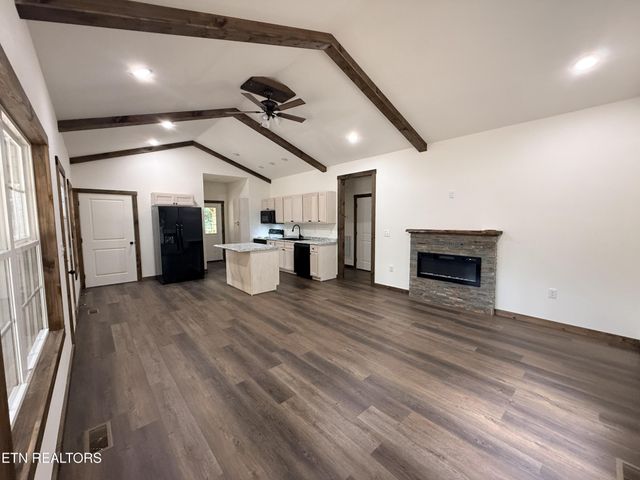 831 Remington Rd 5 AC, Jamestown, TN 38556
