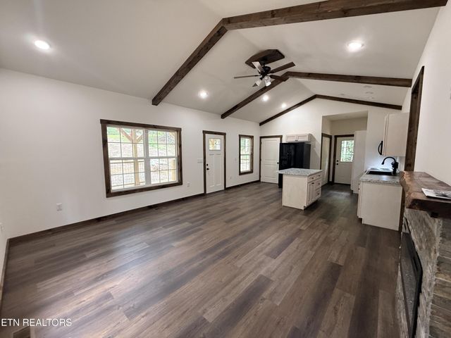 831 Remington Rd 5 AC, Jamestown, TN 38556