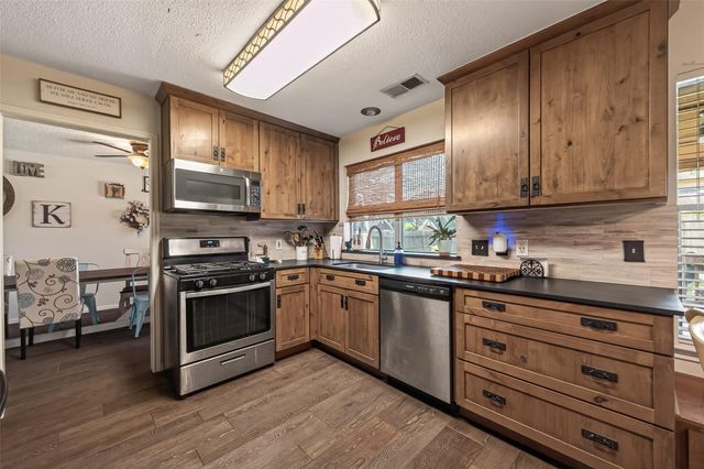 830 Sierra Lake Dr, Katy, TX 77450