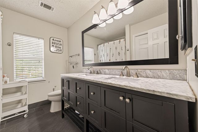 830 Sierra Lake Dr, Katy, TX 77450