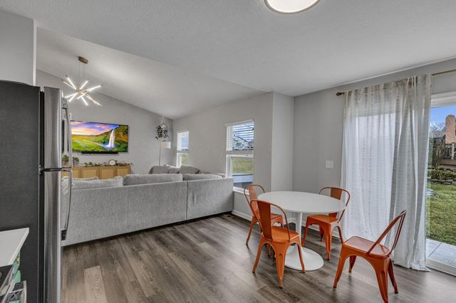 146 Poe Avenue, Lithopolis, OH 43136