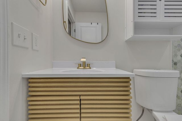 146 Poe Avenue, Lithopolis, OH 43136