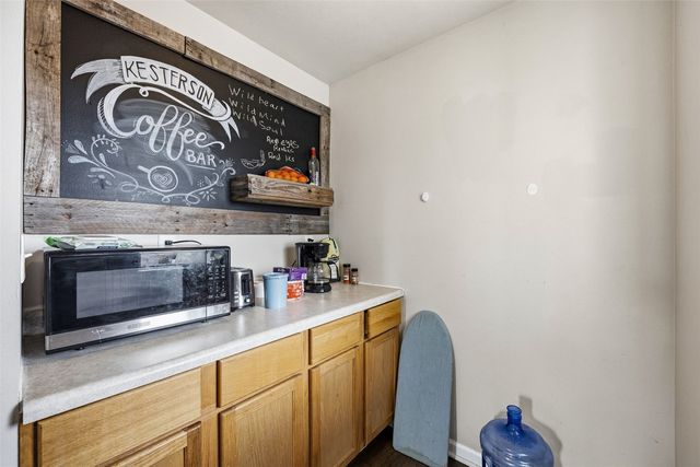 1216 5th Street NW, Cedar Rapids, IA 52405