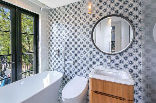 1832 CORCORAN ST NW, Washington, DC 20009