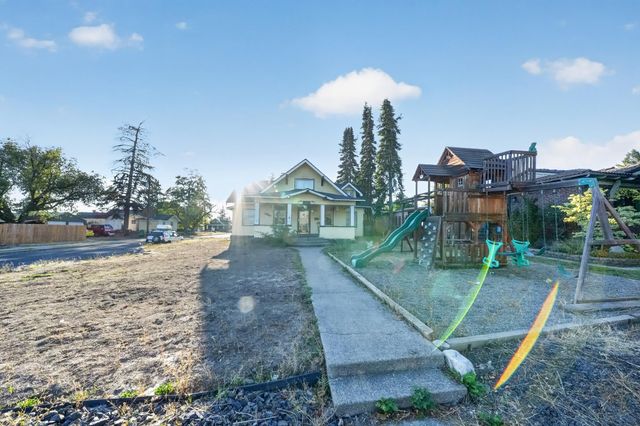 4103 N Washington St, Spokane, WA 99205
