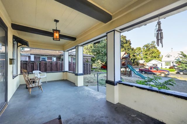 4103 N Washington St, Spokane, WA 99205