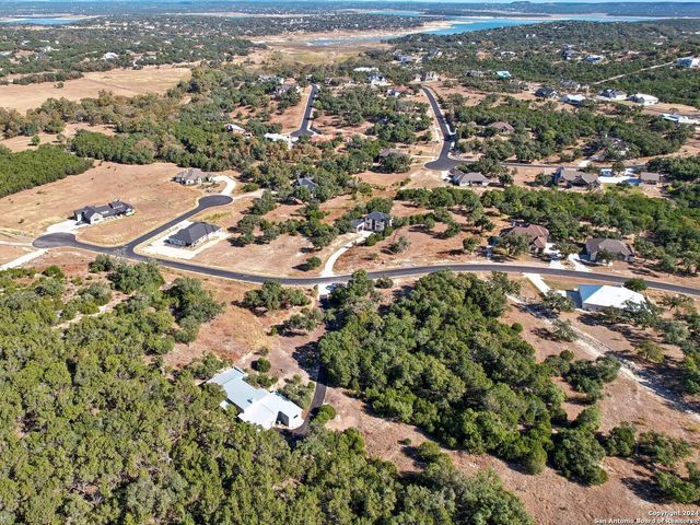 729 CABALLO TRL, Canyon Lake, TX 78133