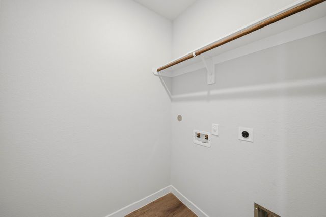 2975 Park Hill Lane, Stafford, TX 77477