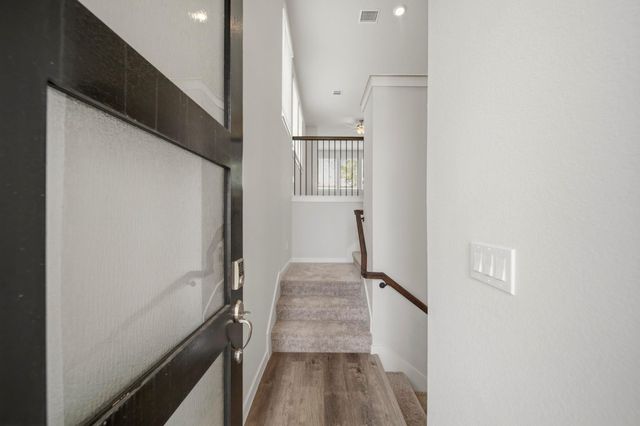 2975 Park Hill Lane, Stafford, TX 77477
