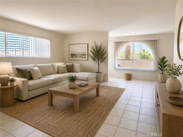 17171 Elm A, Huntington Beach, CA 92647