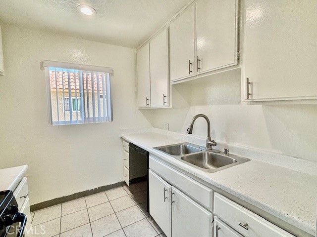 17171 Elm A, Huntington Beach, CA 92647