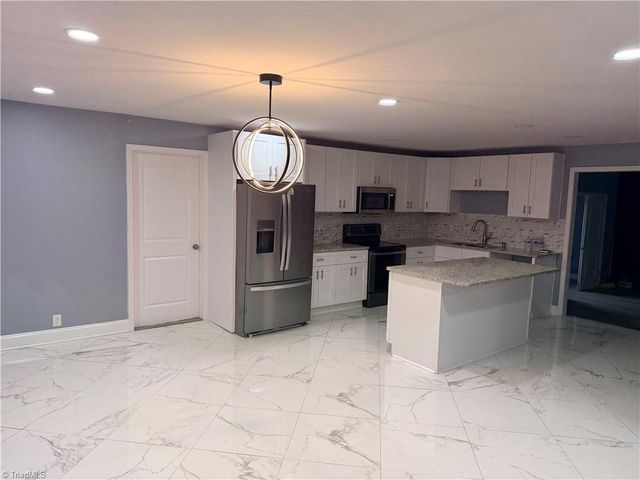 301 S Merritt Avenue, Salisbury, NC 28144