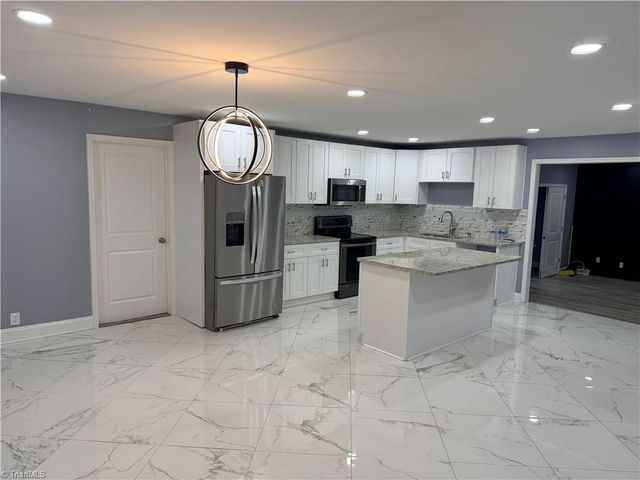 301 S Merritt Avenue, Salisbury, NC 28144