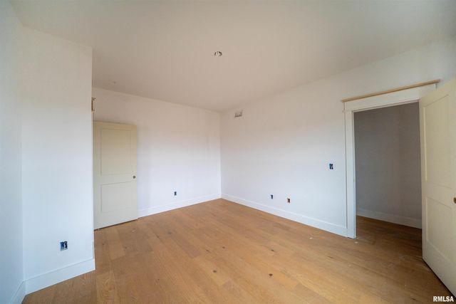 1319 W HILLCREST Drive, Chillicothe, IL 61523