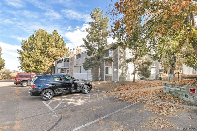 902 S Walden Street 203, Aurora, CO 80017
