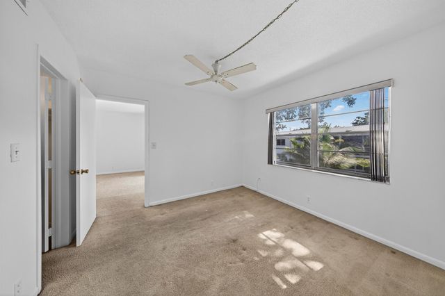 2551 W Golf Boulevard 209, Pompano Beach, FL 33064