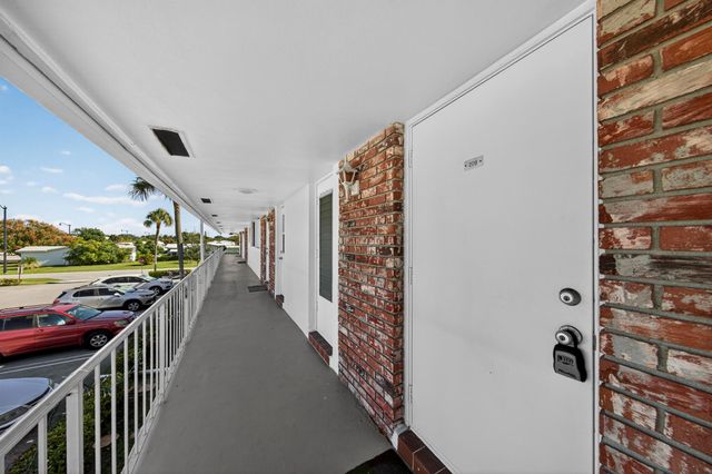 2551 W Golf Boulevard 209, Pompano Beach, FL 33064