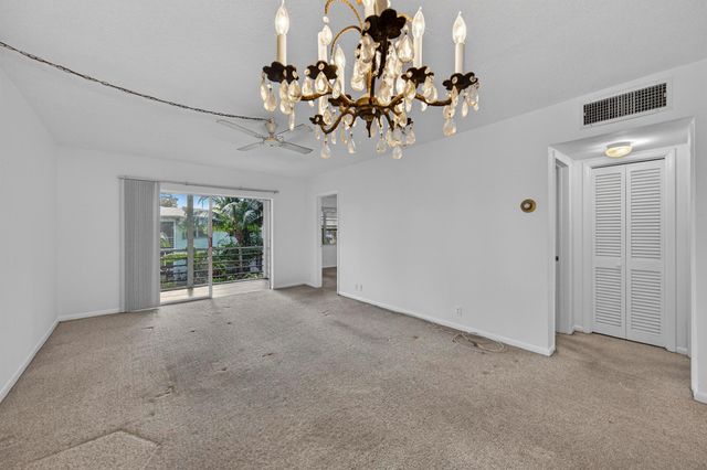 2551 W Golf Boulevard 209, Pompano Beach, FL 33064