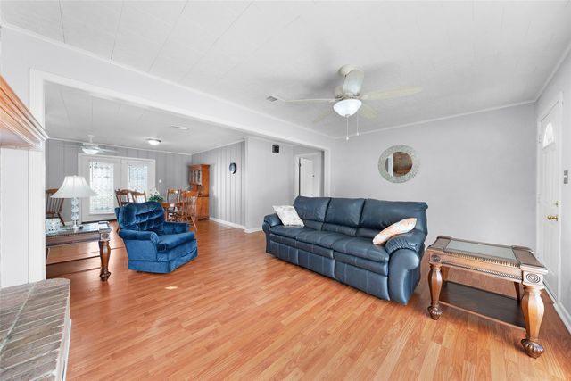 927 Alabama Street, Sulphur Springs, TX 75482