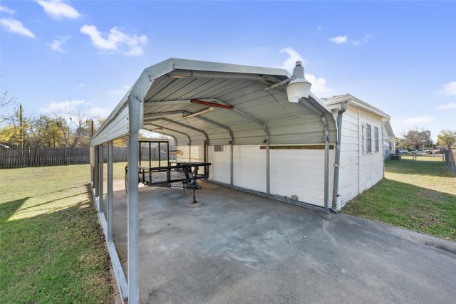 927 Alabama Street, Sulphur Springs, TX 75482