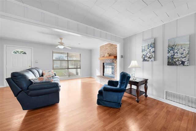 927 Alabama Street, Sulphur Springs, TX 75482
