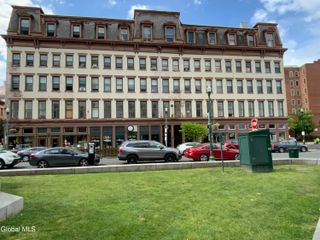 5 Broadway 203, Troy, NY 12180