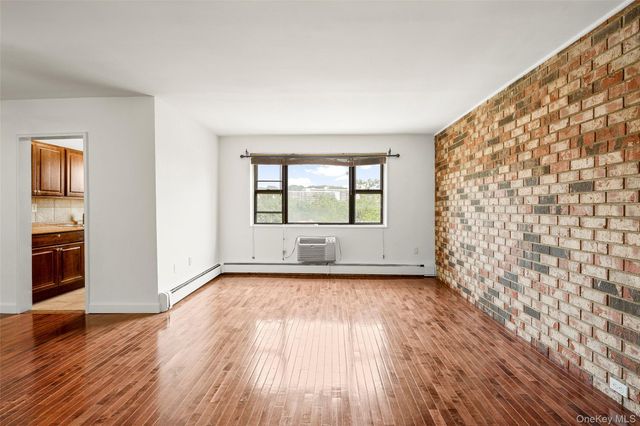 505 Central Avenue 609, White Plains, NY 10606