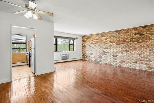 505 Central Avenue 609, White Plains, NY 10606